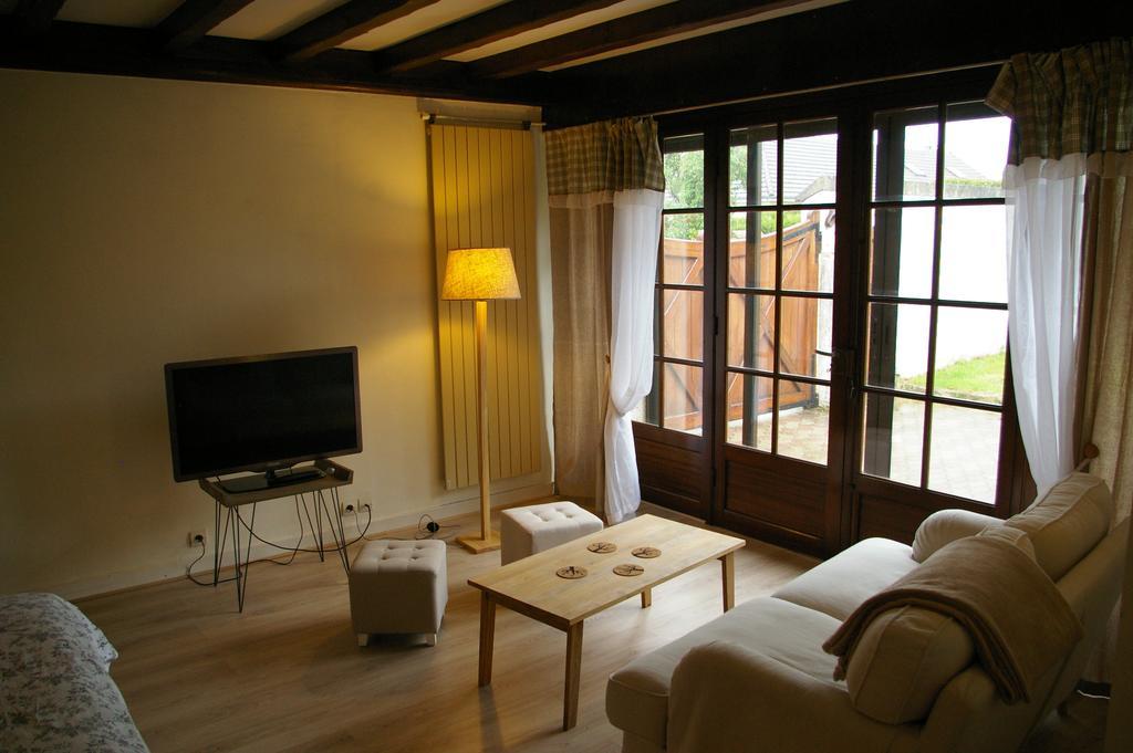 Apartamento Juniper House Vulaines-sur-Seine Exterior foto